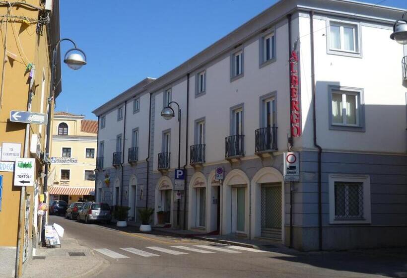 בית מלון כפרי Albergo Residenziale La Corte