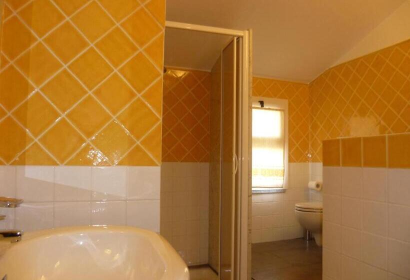 בית מלון כפרי Albergo Residenziale La Corte