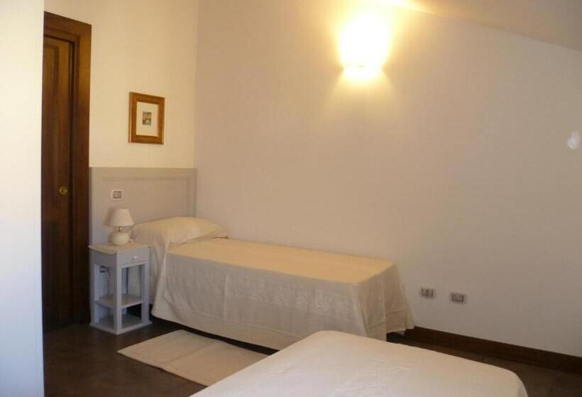 فندق Albergo Residenziale La Corte