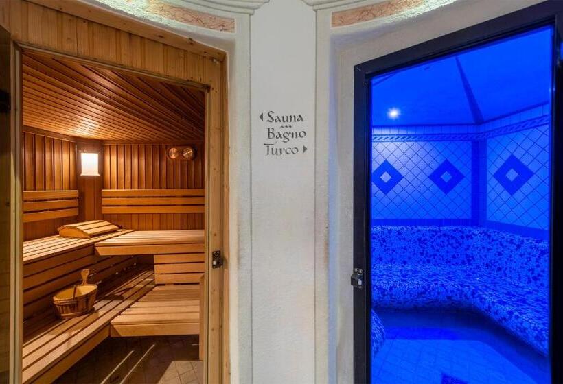 בית מלון כפרי Alpino Wellness & Spa