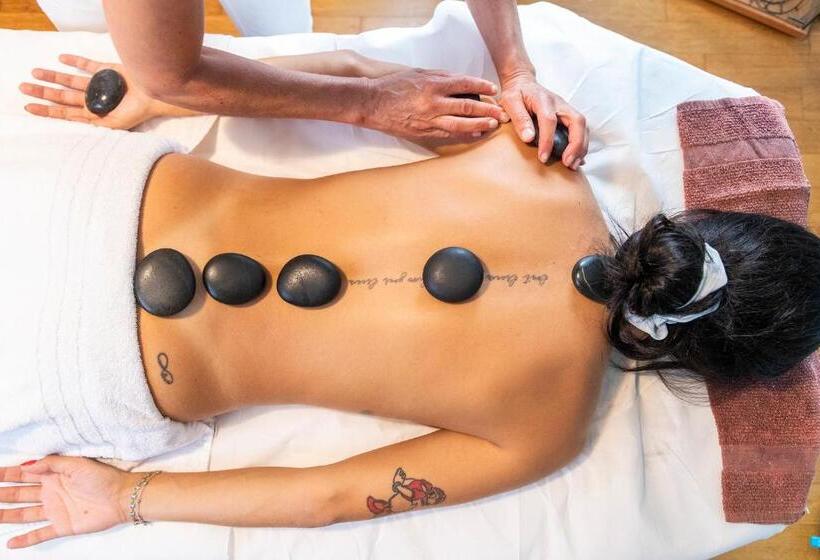 בית מלון כפרי Alpino Wellness & Spa