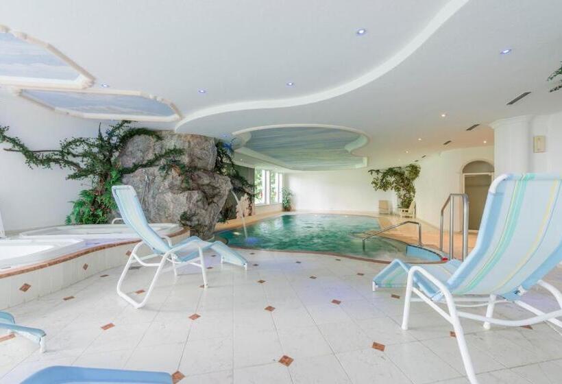 בית מלון כפרי Alpino Wellness & Spa