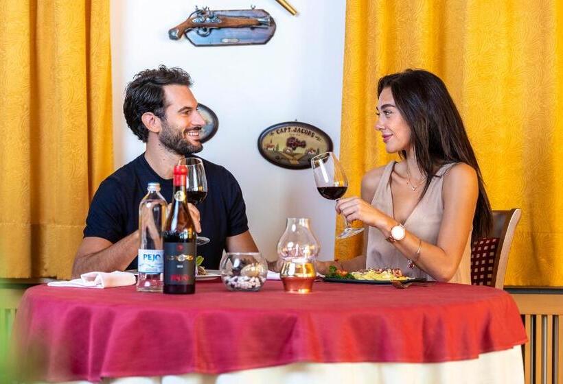 בית מלון כפרי Alpino Wellness & Spa