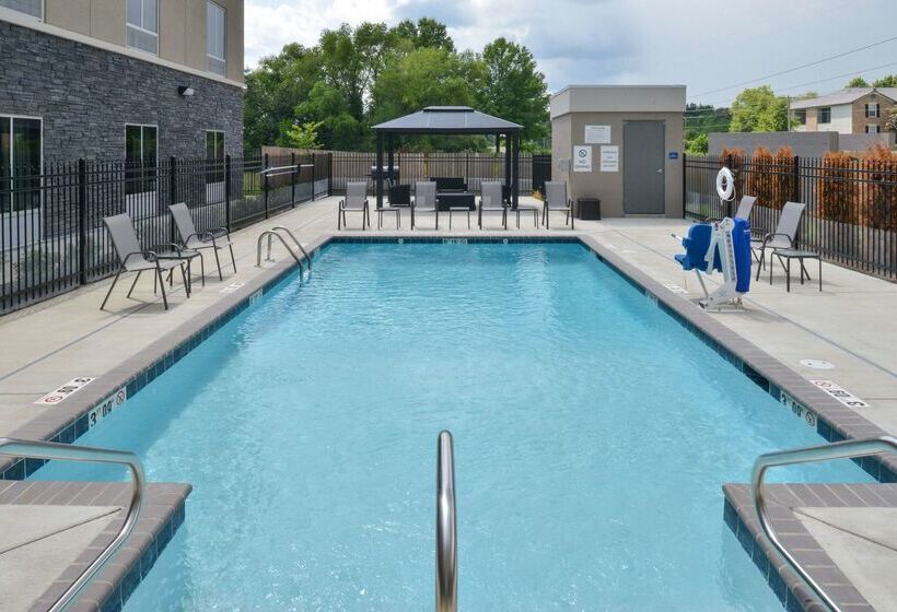 فندق Americas Best Value Inn & Suites