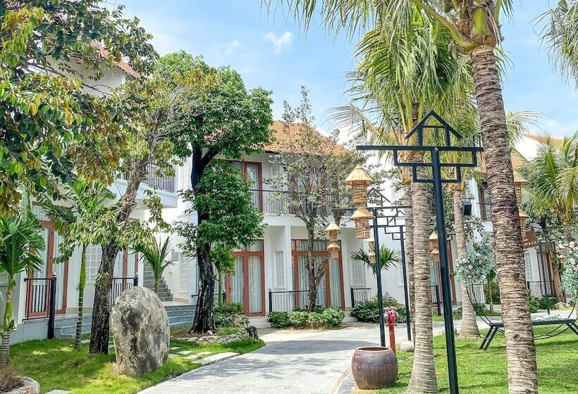 هتل Aquaki Resort & Spa