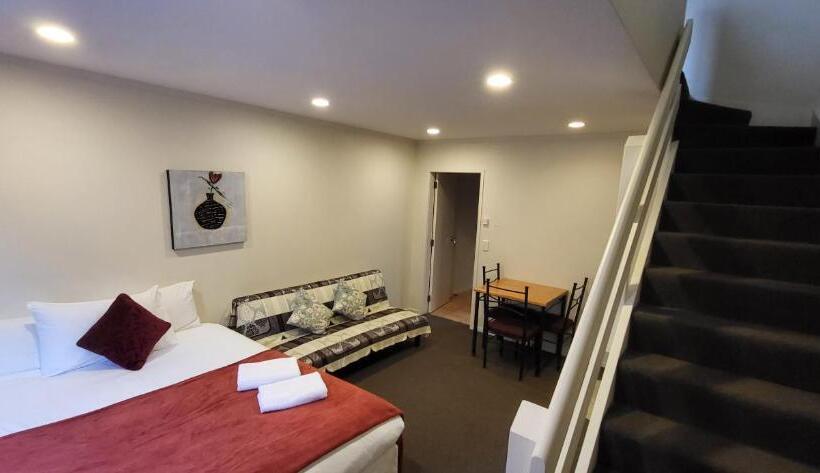 Отель Baden Lodge