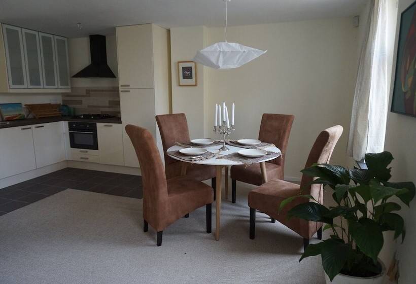 هتل B&b Kasteel Nijswiller