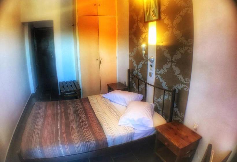 Отель Benitsa Beach