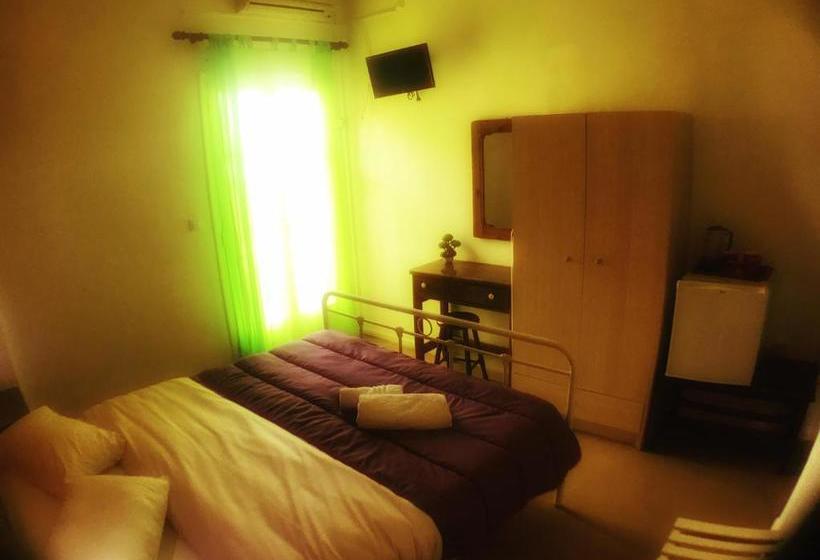 Отель Benitsa Beach