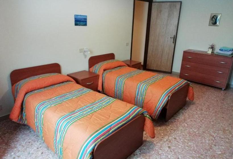 호텔 Casa Per Ferie Centro Beato Rosaz