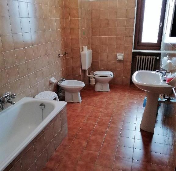 호텔 Casa Per Ferie Centro Beato Rosaz