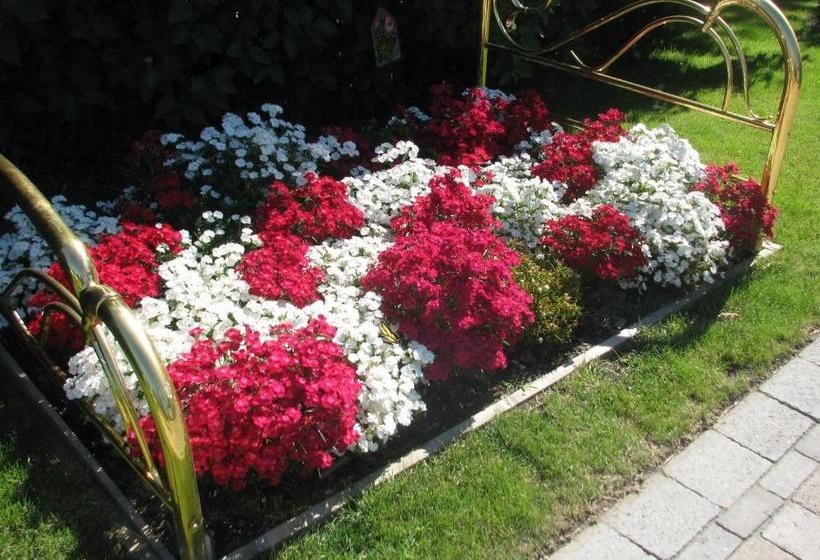 בית מלון כפרי Chesterfield Inn