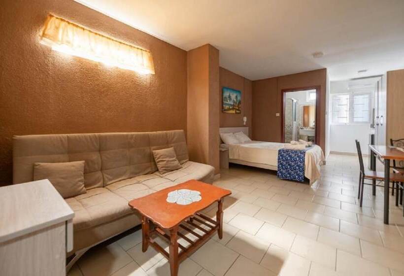 Отель Chez Pepe