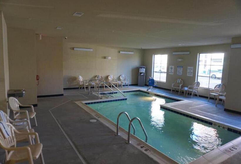 Cobblestone Hotel & Suites Chippewa Falls