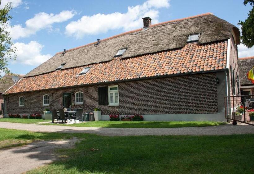 ホテル De Martiene Plats B&b & Appartement