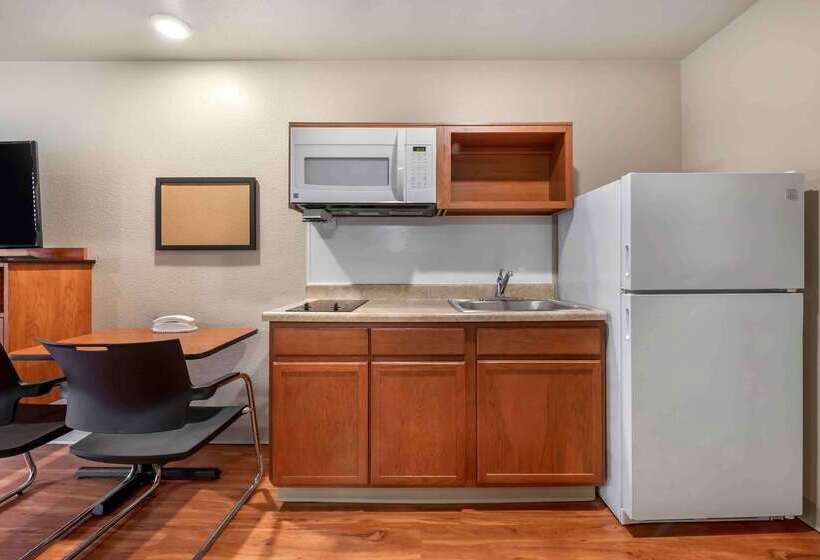 בית מלון כפרי Extended Stay America Select Suites  Lake Worth