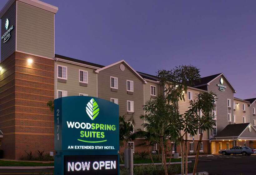 בית מלון כפרי Extended Stay America Select Suites  Lake Worth