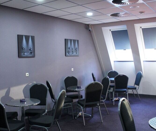 Отель Frans Op Den Bult