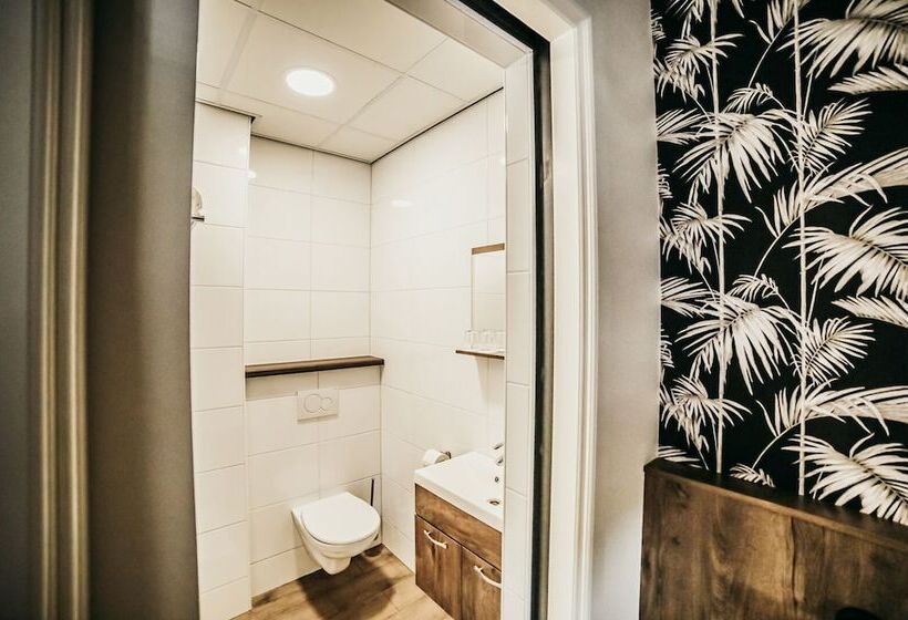 Отель Frans Op Den Bult