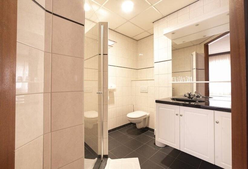 Отель Frans Op Den Bult