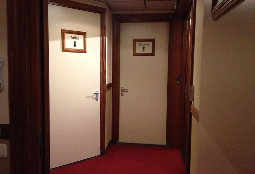 Отель Frans Op Den Bult