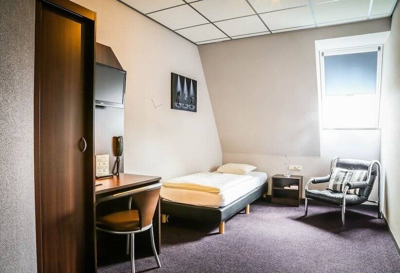 Отель Frans Op Den Bult