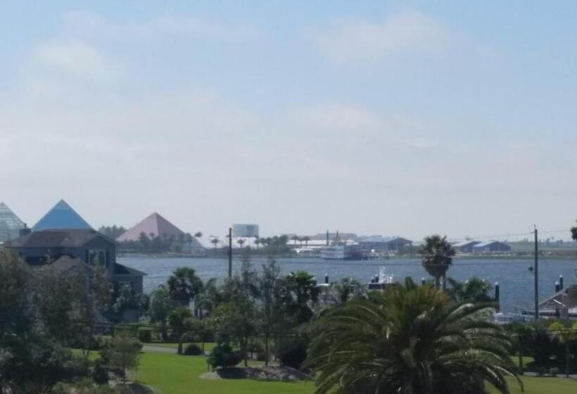 Отель Holiday Inn Galveston Island, An Ihg