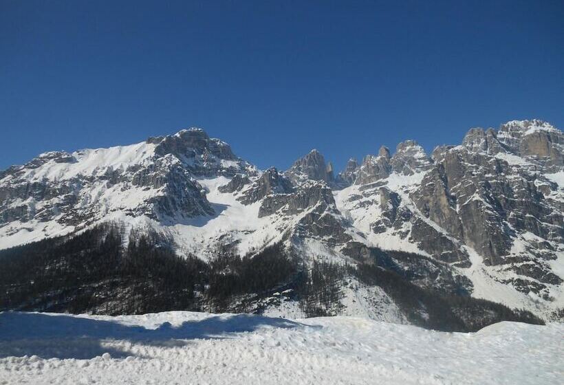 فندق Garnì Lago Alpino