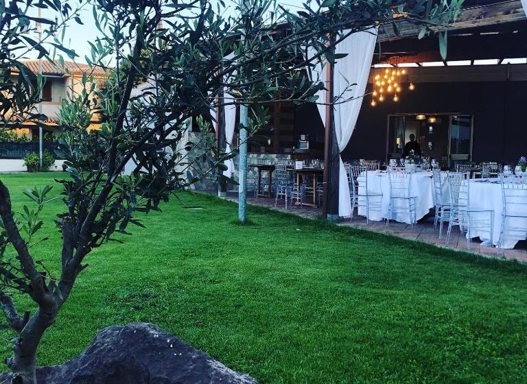 ホテル Glemerald Hostel