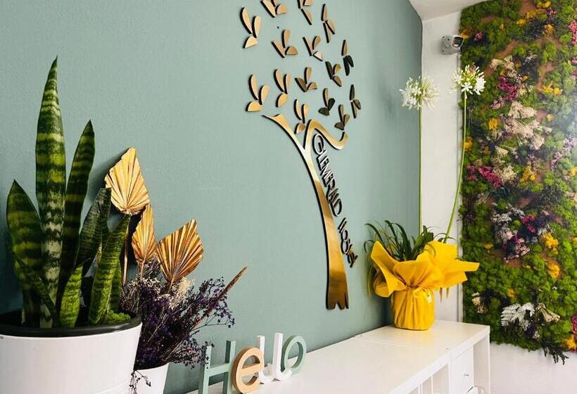 ホテル Glemerald Hostel