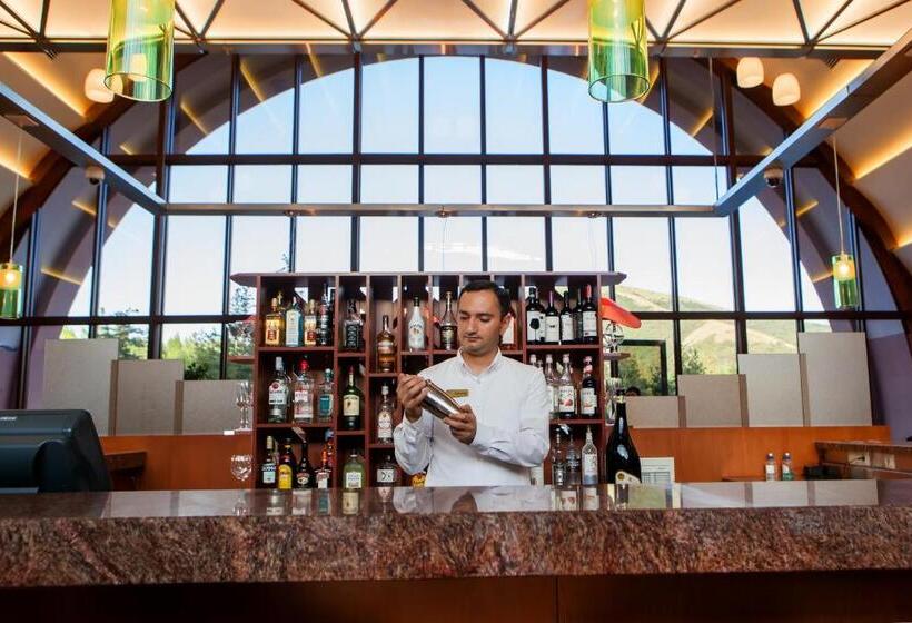 Отель Grand Resort Jermuk