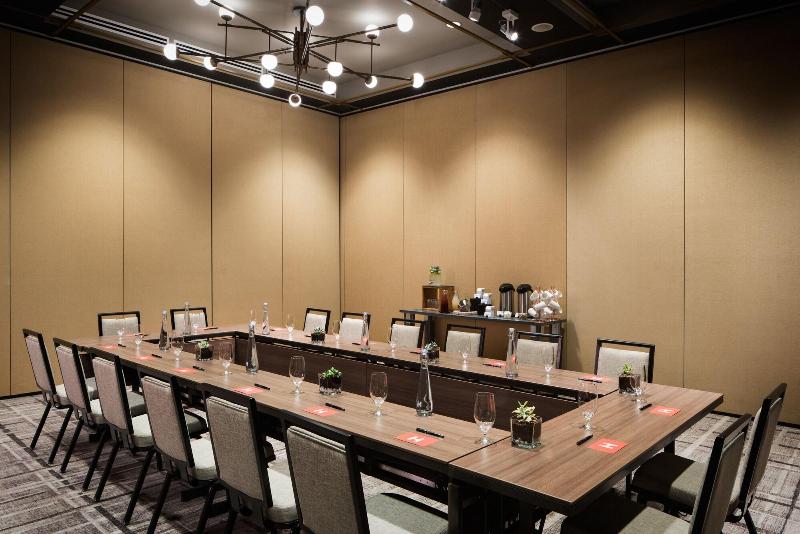 Halcyon A Hotel In Cherry Creek