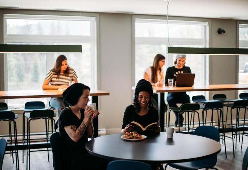 فندق Hi Jasper   Hostel