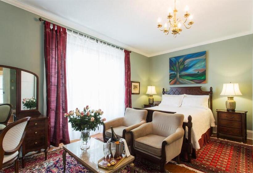 בית מלון כפרי Historic Lyons House