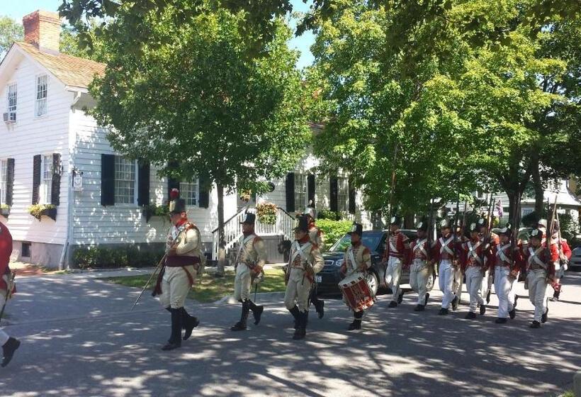 호텔 Historic Wilson Guy House