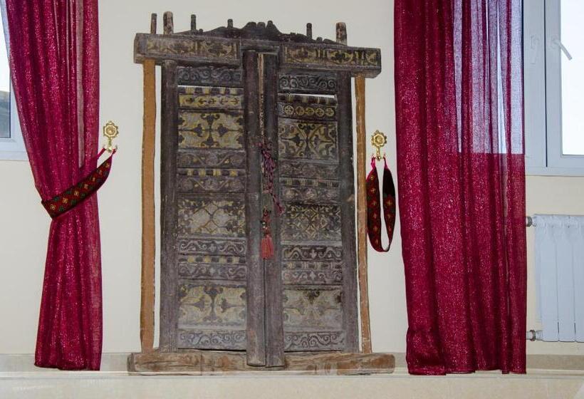 בית מלון כפרי Jipek Joli