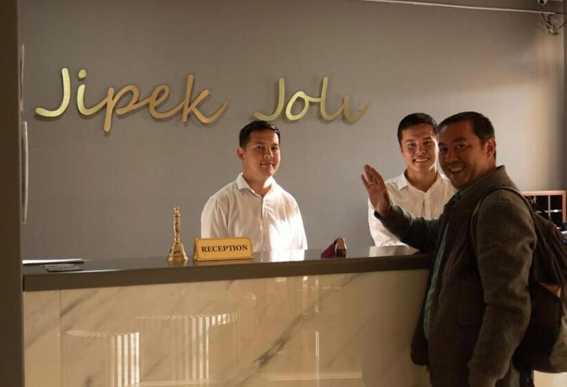 בית מלון כפרי Jipek Joli