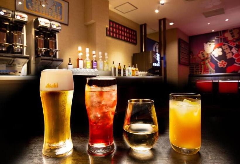 Отель Yamanaka Onsen Kagari Kisshotei