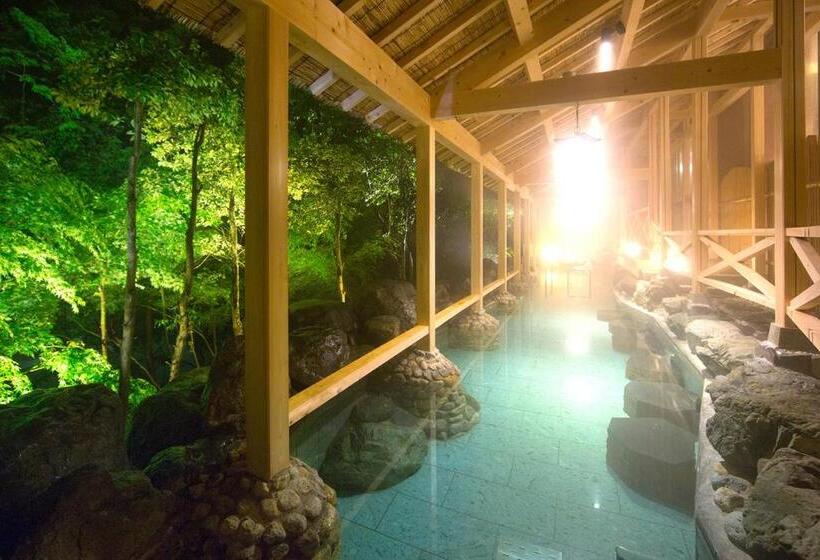 Отель Yamanaka Onsen Kagari Kisshotei