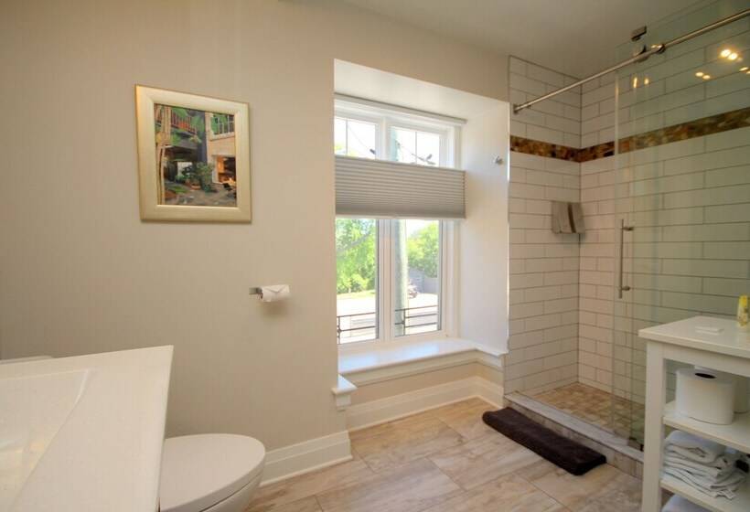 فندق Kemptville Suites