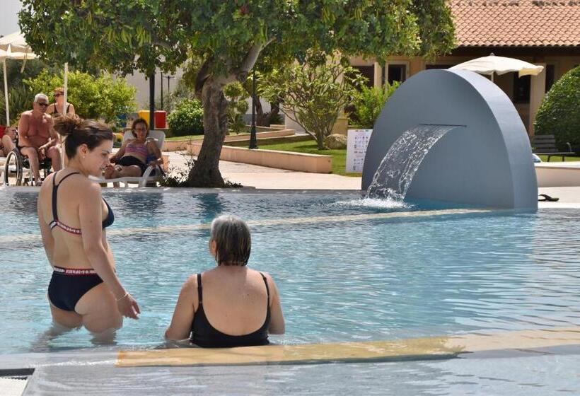 Отель Kikki Village