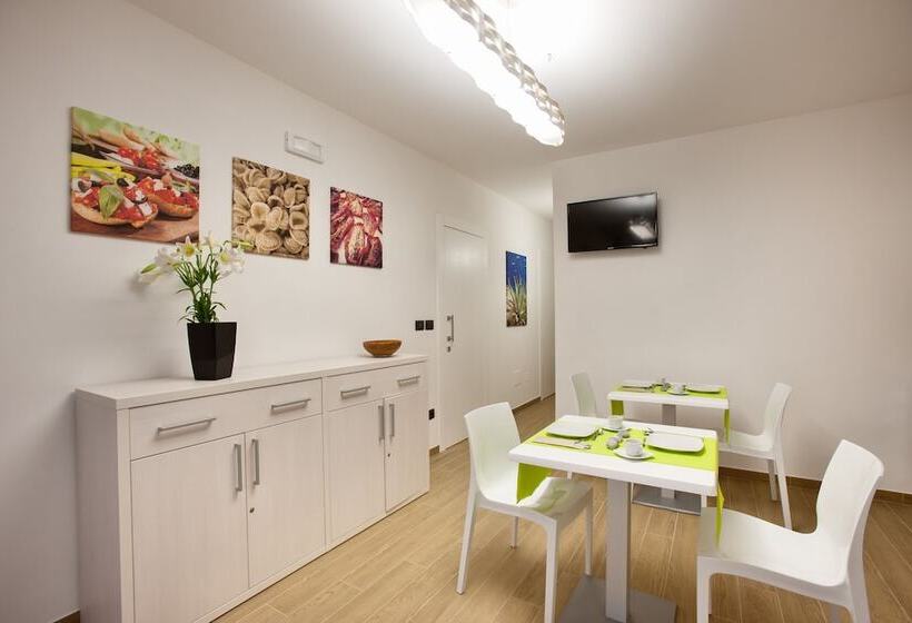 فندق La Casa Del Turista