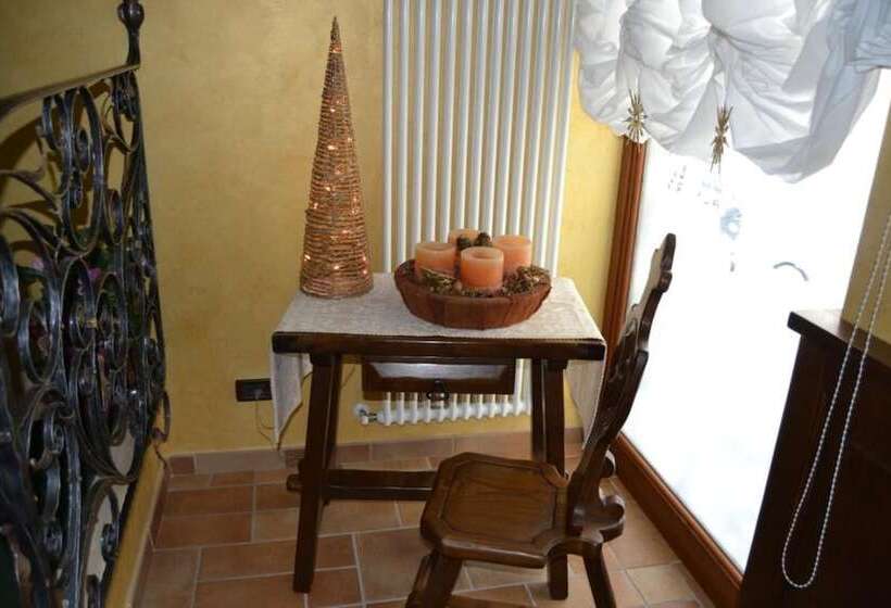 호텔 La Piazzetta Rooms & Breakfast