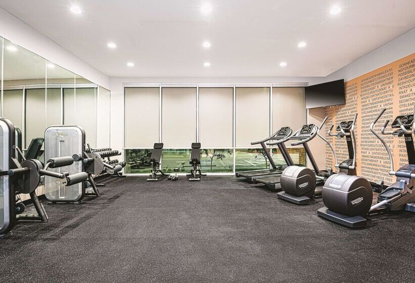 هتل La Quinta By Wyndham Mcallen Convention Center