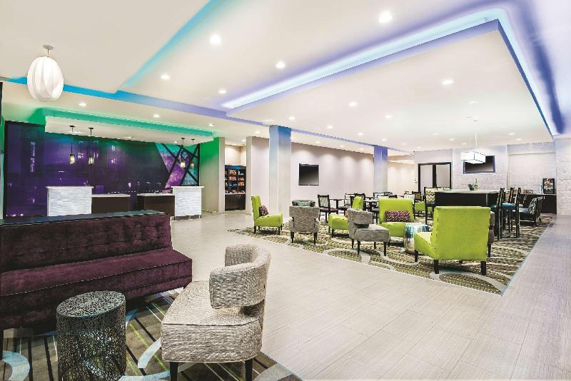 هتل La Quinta By Wyndham Mcallen Convention Center