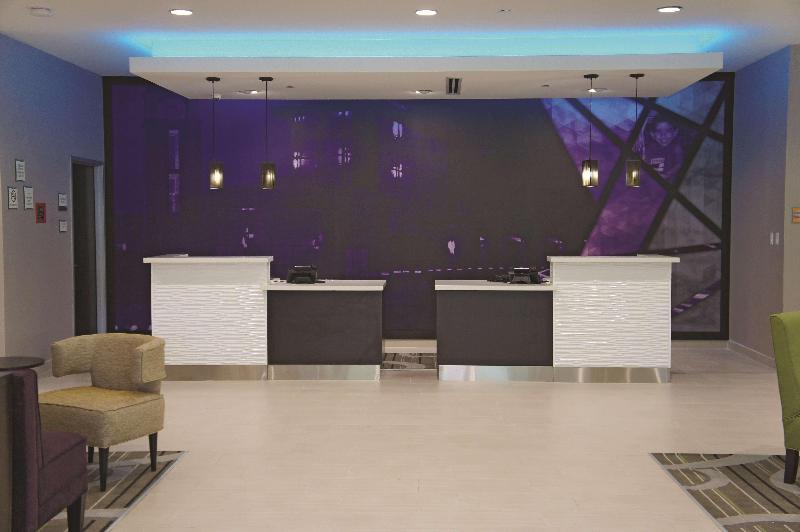هتل La Quinta By Wyndham Mcallen Convention Center