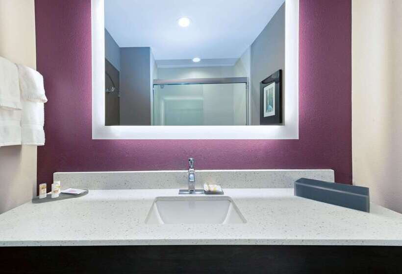 فندق La Quinta By Wyndham West Monroe