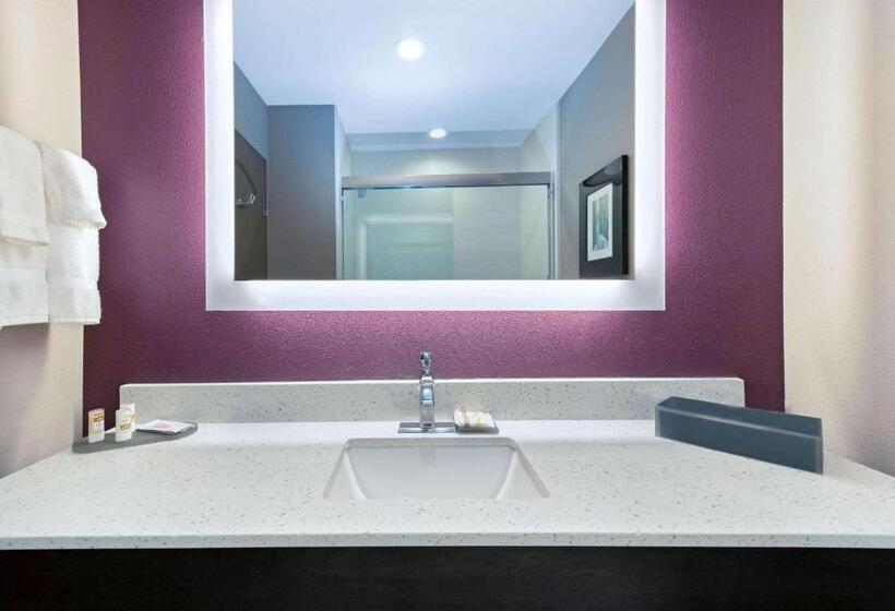 فندق La Quinta By Wyndham West Monroe