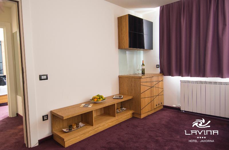 هتل Lavina