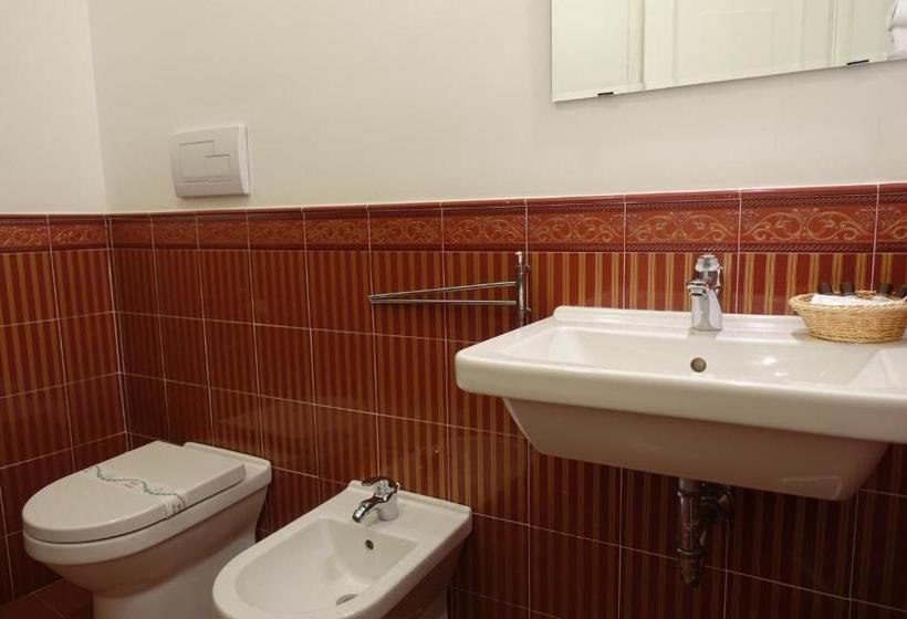 Отель Sami Luxury Rooms